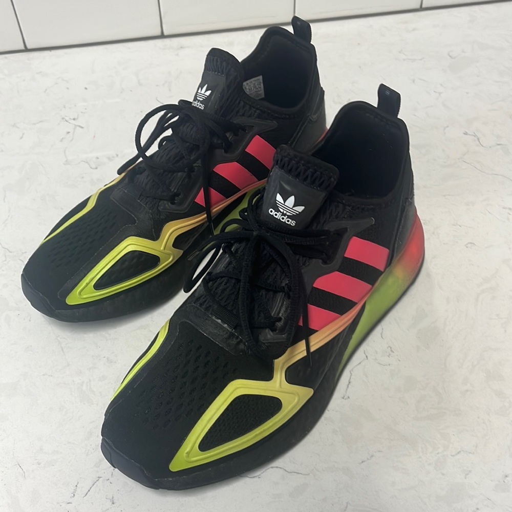 Adidas Sneakers